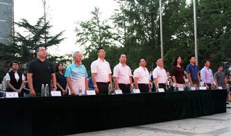 共聚母校情，同鑄青春夢——大連青年校友會成立2周年慶典盛大舉行，300余名校友歡聚一堂，暢談鑫慶余華章